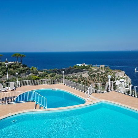 Villaggio Villa Lubrense Massa Lubrense Exteriér fotografie