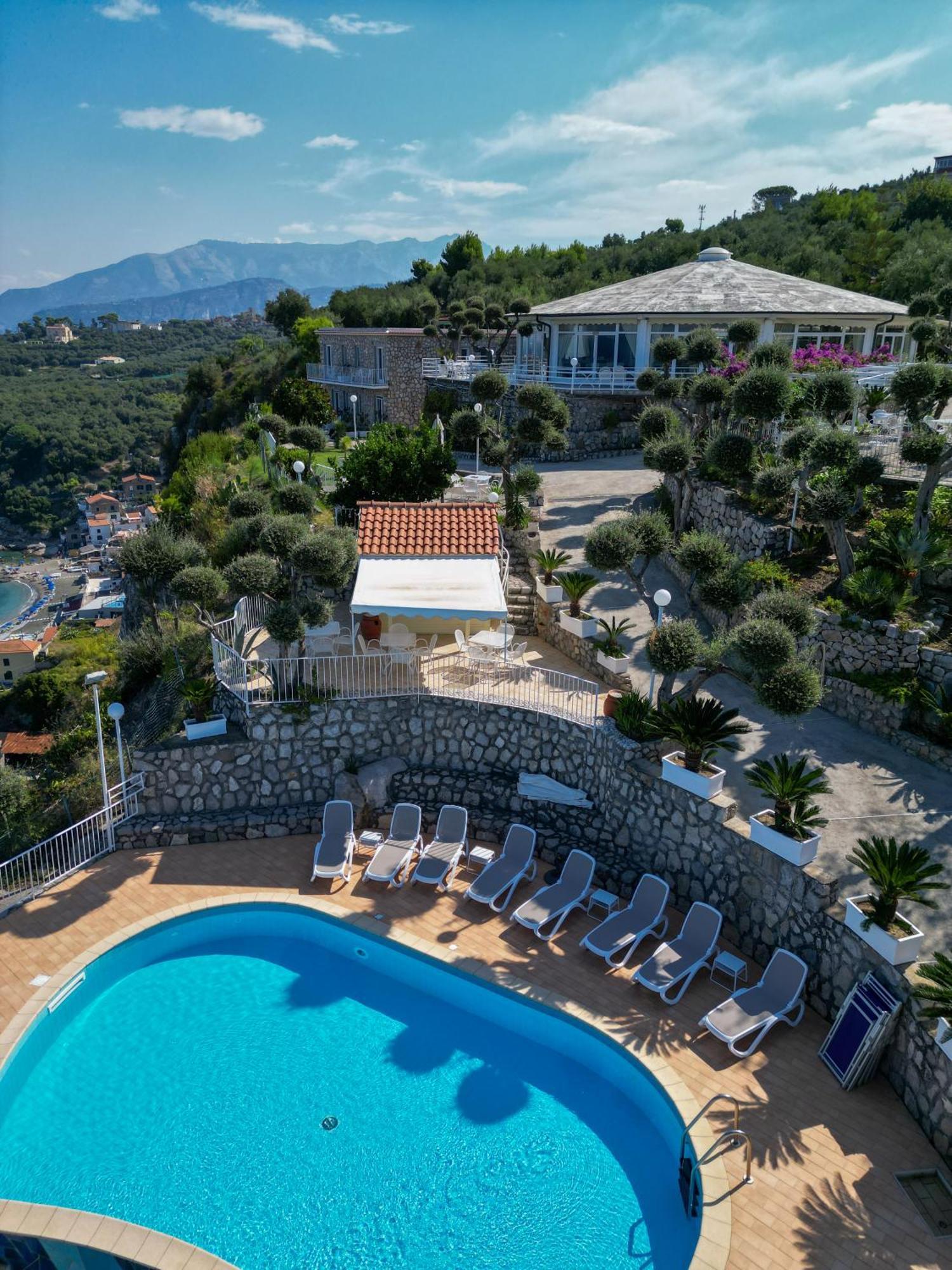 Villaggio Villa Lubrense Massa Lubrense Exteriér fotografie