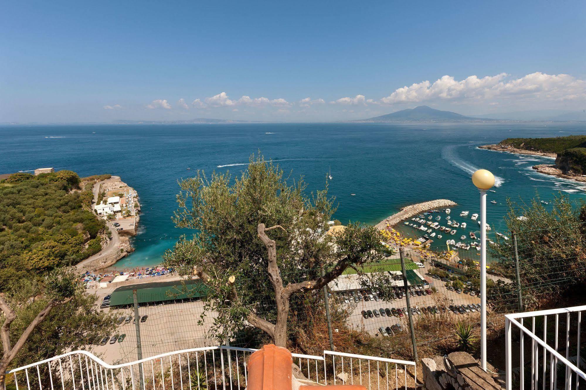 Villaggio Villa Lubrense Massa Lubrense Exteriér fotografie